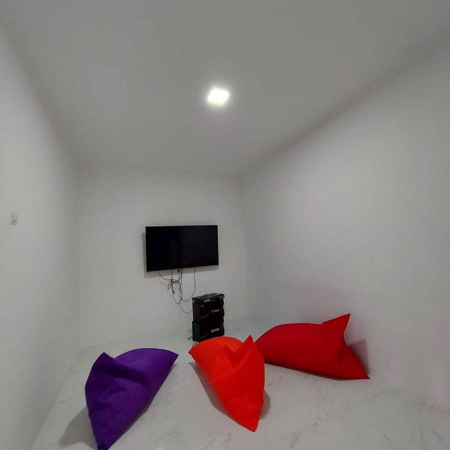 Jk House Bandung Villa Buitenkant foto
