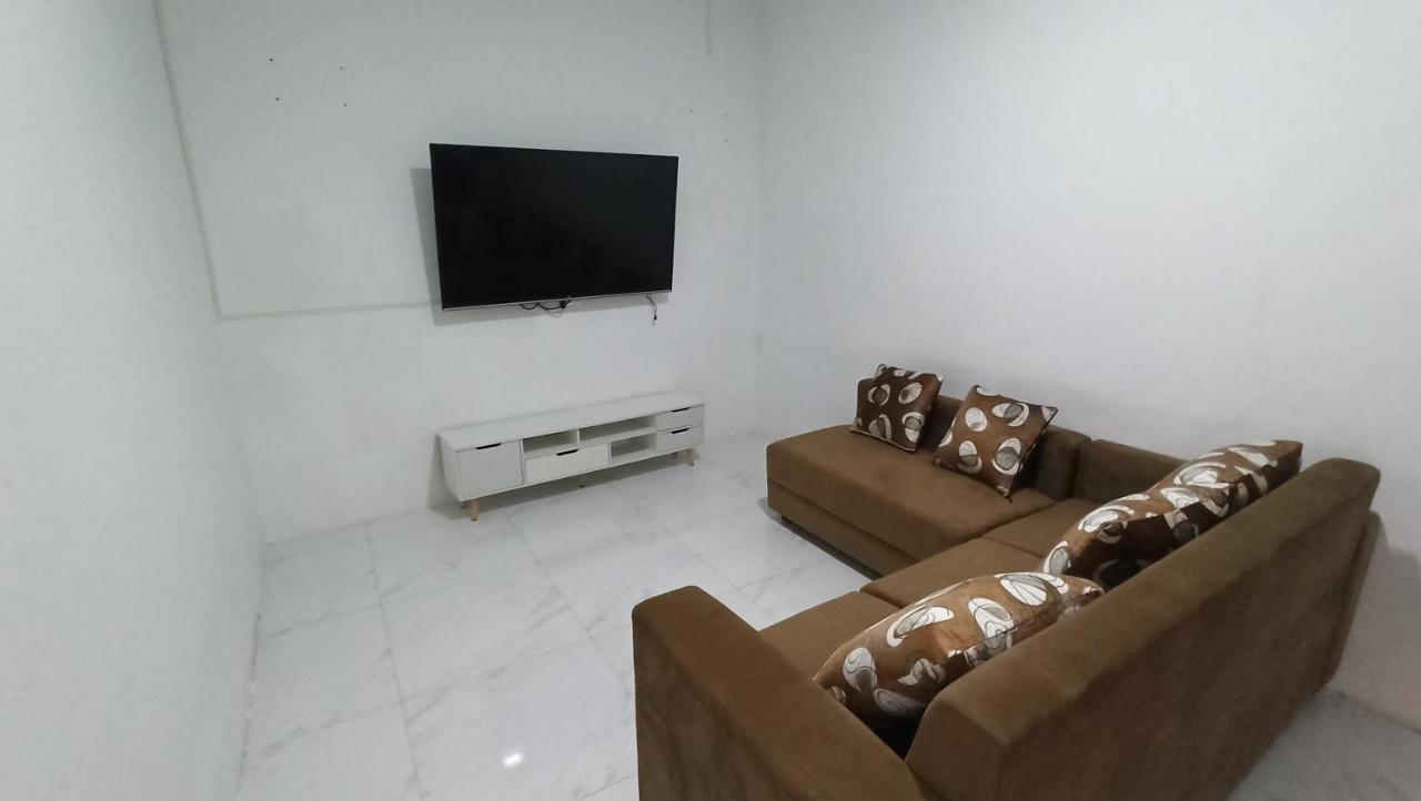 Jk House Bandung Villa Buitenkant foto